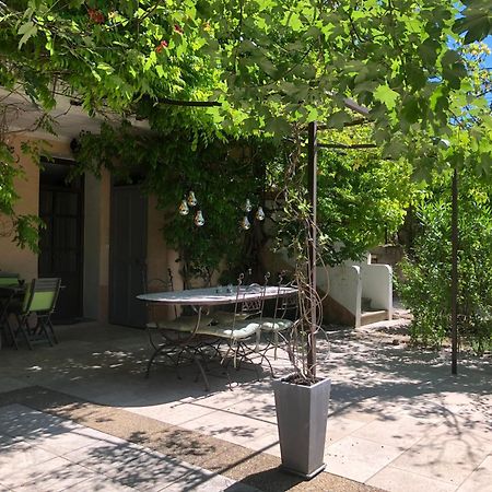 Chambres D'Hotes La Chrysalide Loriol-du-Comtat Luaran gambar