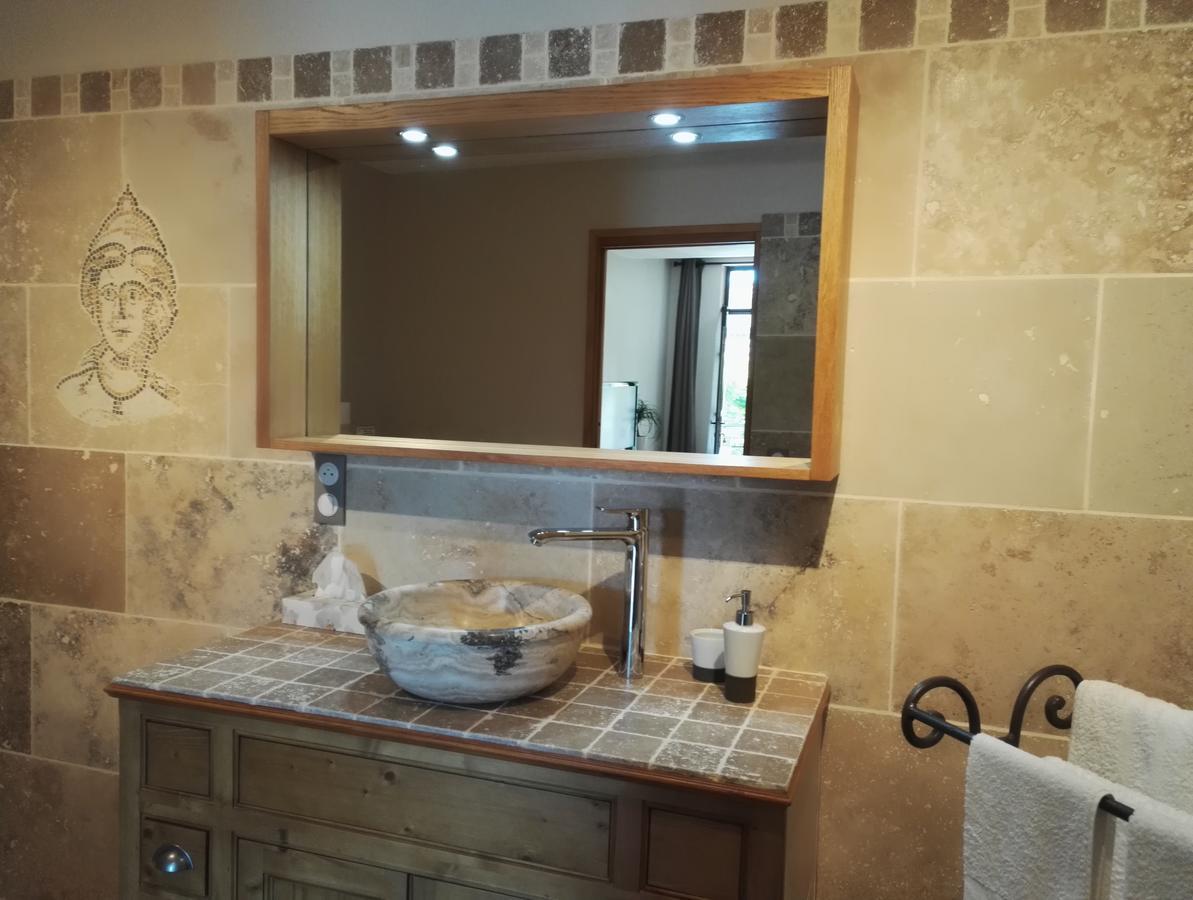 Chambres D'Hotes La Chrysalide Loriol-du-Comtat Luaran gambar