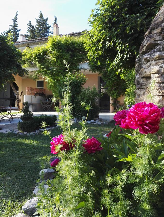 Chambres D'Hotes La Chrysalide Loriol-du-Comtat Luaran gambar